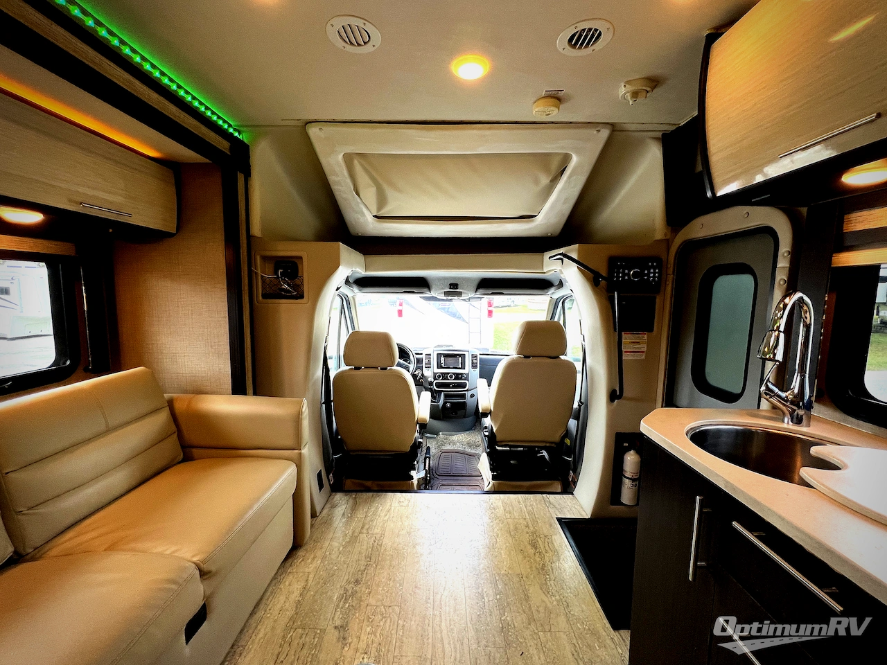 2018 Thor Gemini 24TX Photo 6