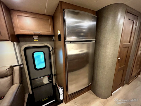 2022 Thor Palazzo 33.6 RV Photo 3