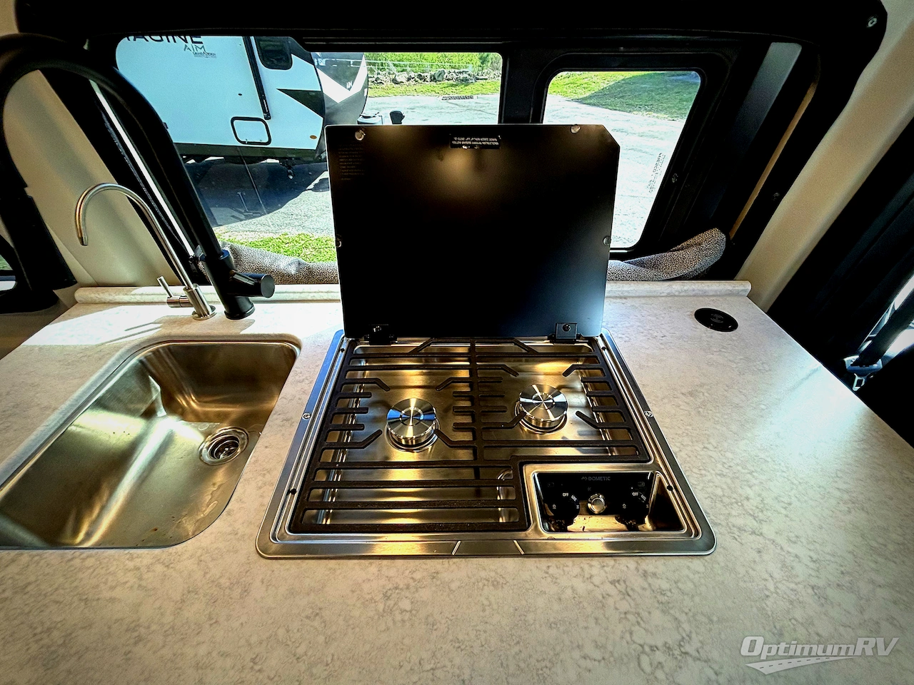 2025 Thor Dazzle 2LB Photo 11