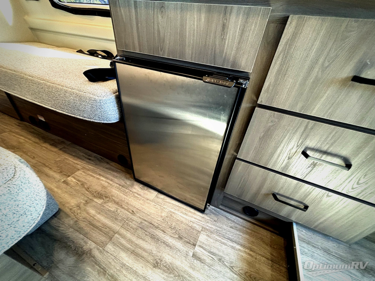 2025 Thor Dazzle 2LB Photo 12