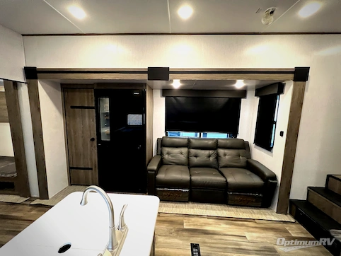 2022 Heartland Milestone 386BH RV Photo 3