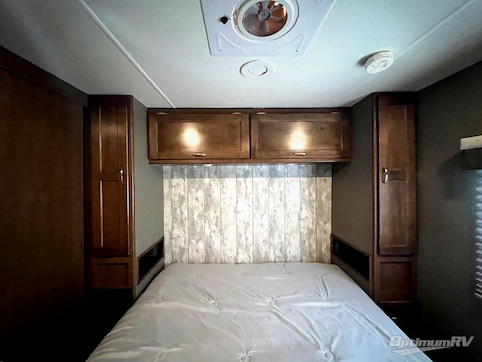 2019 Winnebago Intent 29L RV Photo 4