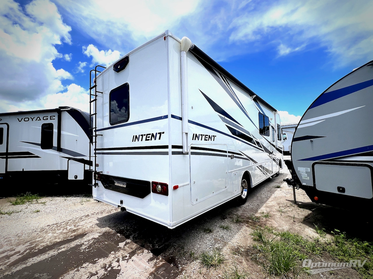 2019 Winnebago Intent 29L Photo 2