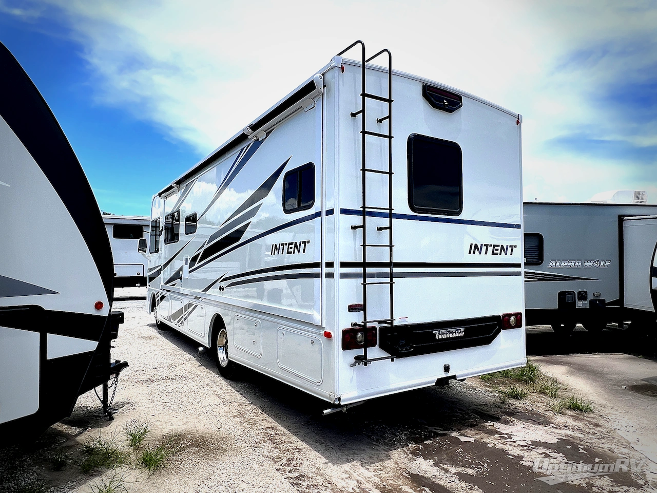 2019 Winnebago Intent 29L Photo 3