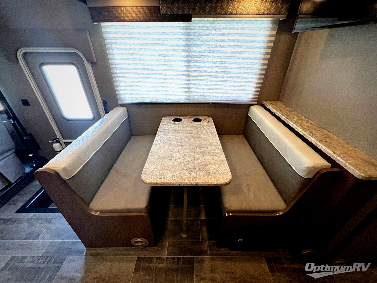 2019 Winnebago Intent 29L Photo 12