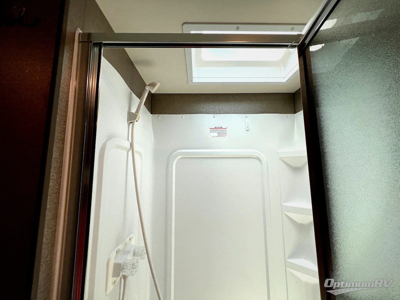 2019 Winnebago Intent 29L Photo 21