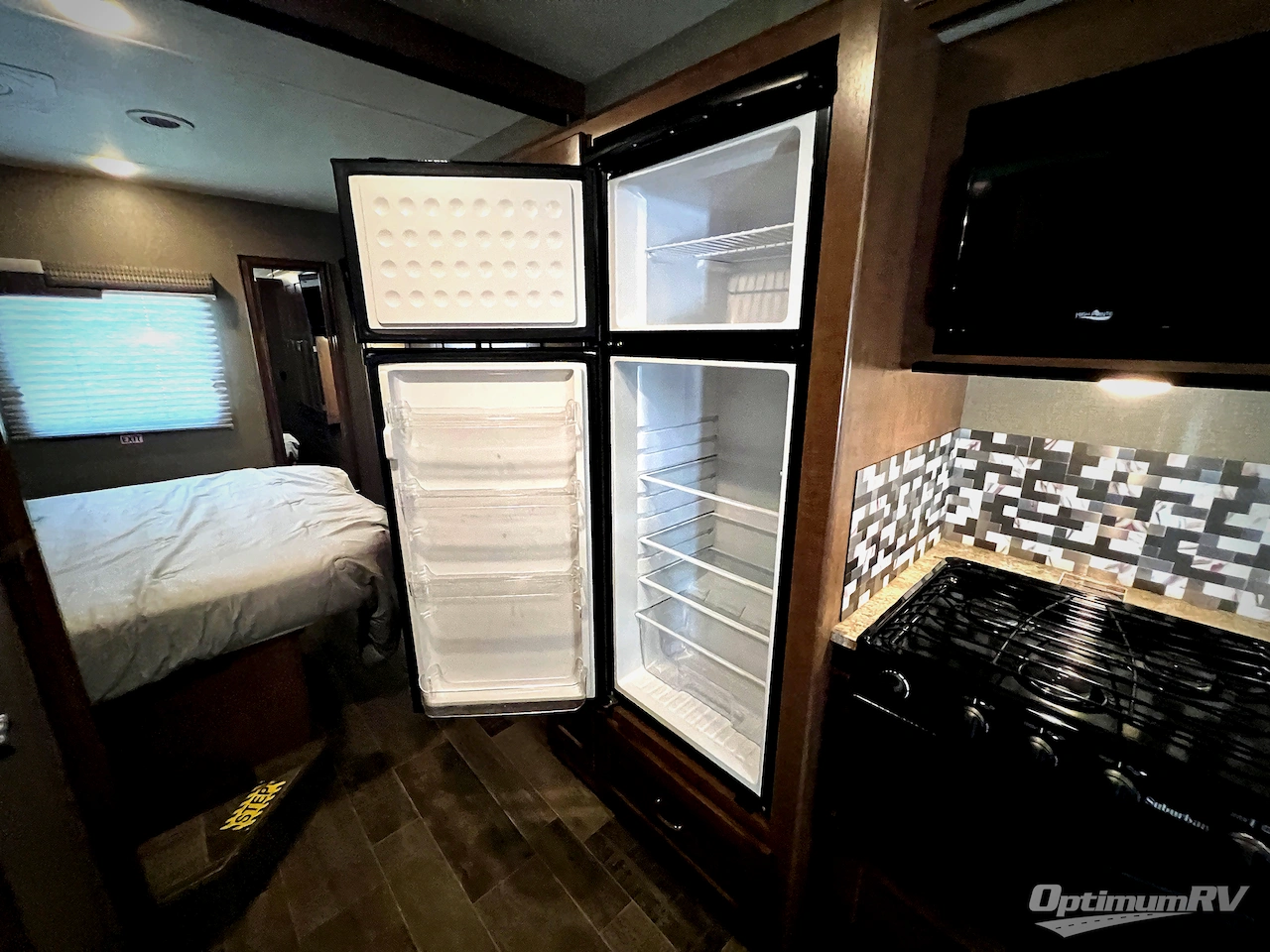 2019 Winnebago Intent 29L Photo 18