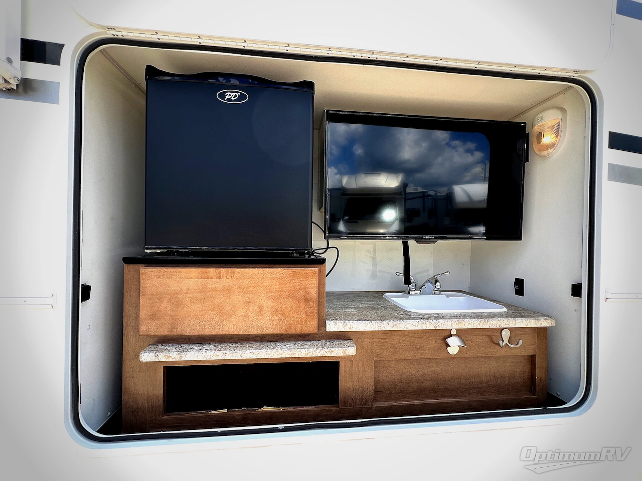 2019 Winnebago Intent 29L Photo 28