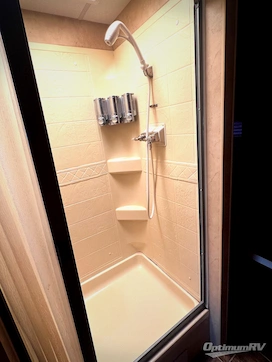 2013 Thor ACE 30.1 RV Photo 4