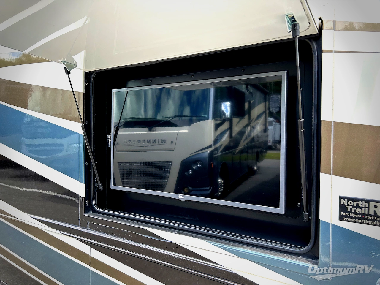 2017 Tiffin Allegro 36 LA Photo 23