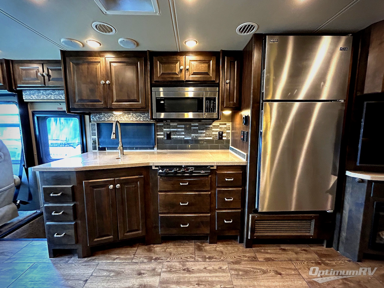 2017 Tiffin Allegro 36 LA Photo 6