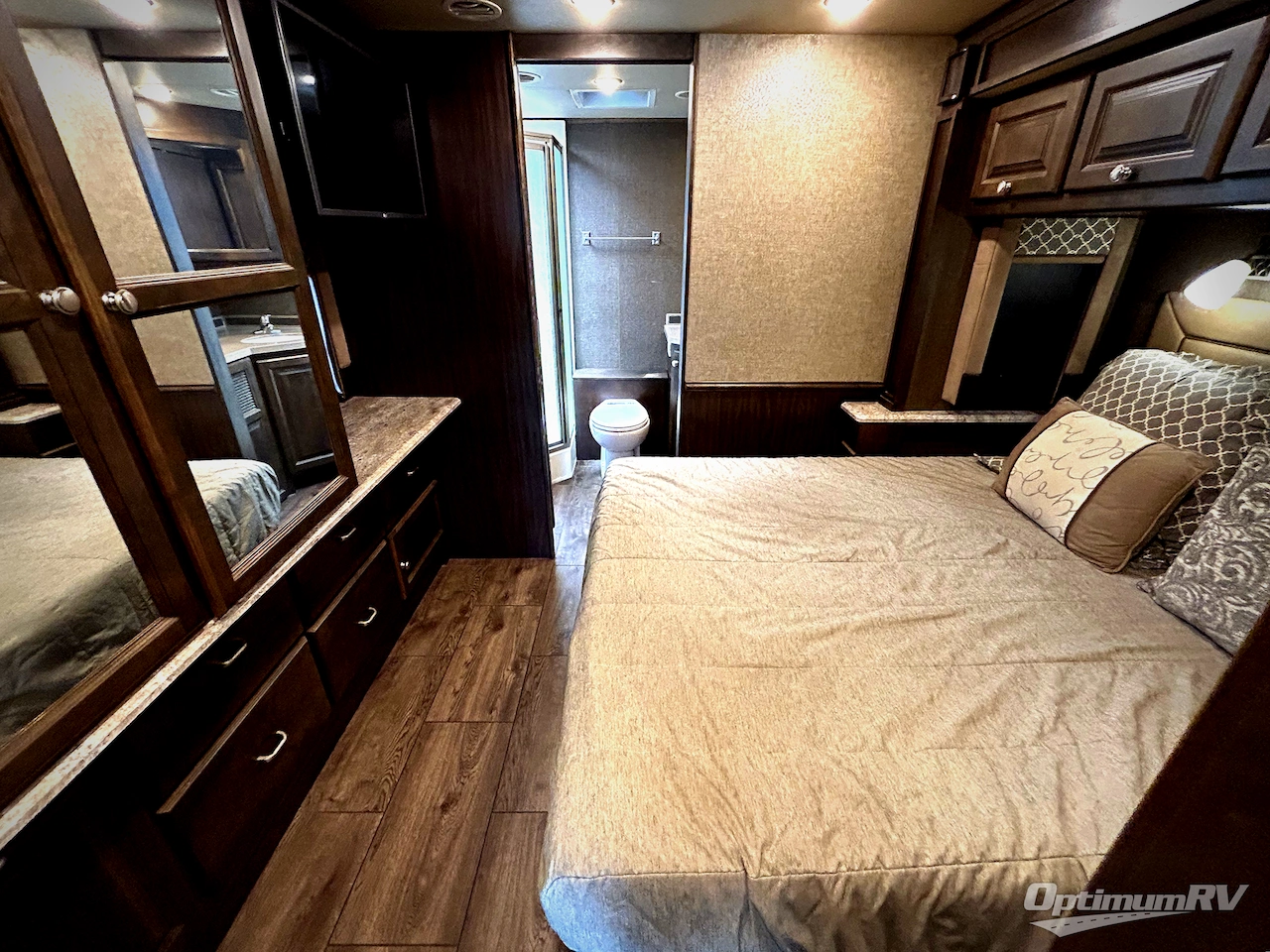 2017 Tiffin Allegro 36 LA Photo 17