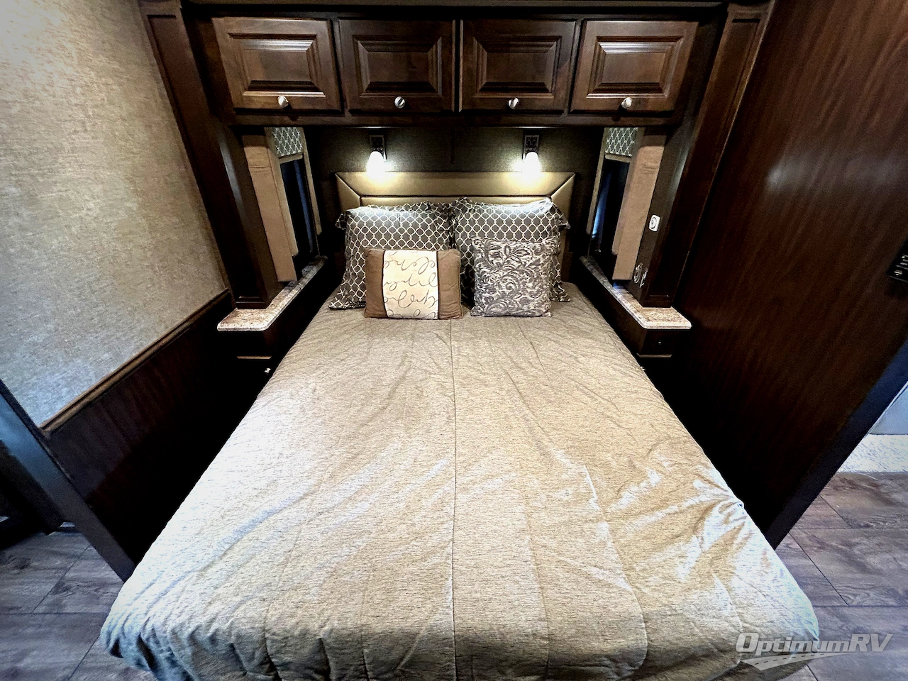 2017 Tiffin Allegro 36 LA Photo 18