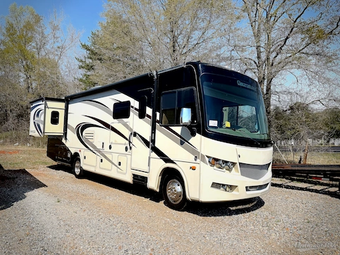 Used 2017 Forest River Georgetown 5 Series 31R5 Featured Photo