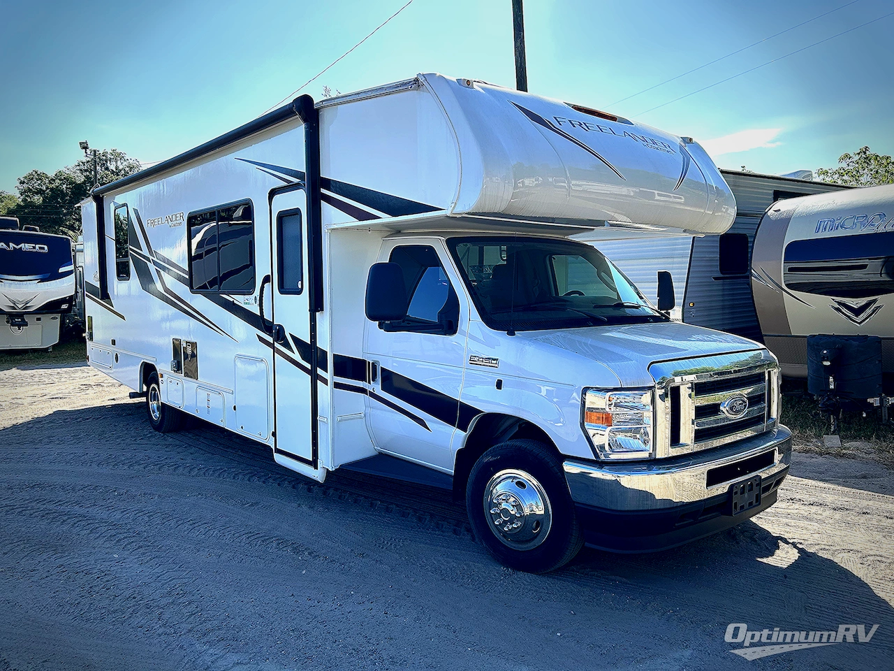 2023 Coachmen Freelander 31FS Photo 1