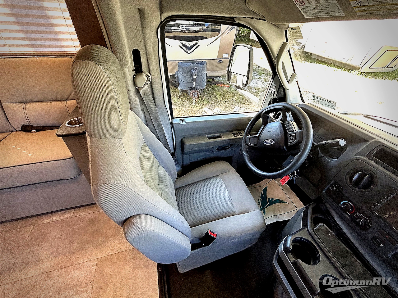 2023 Coachmen Freelander 31FS Photo 3