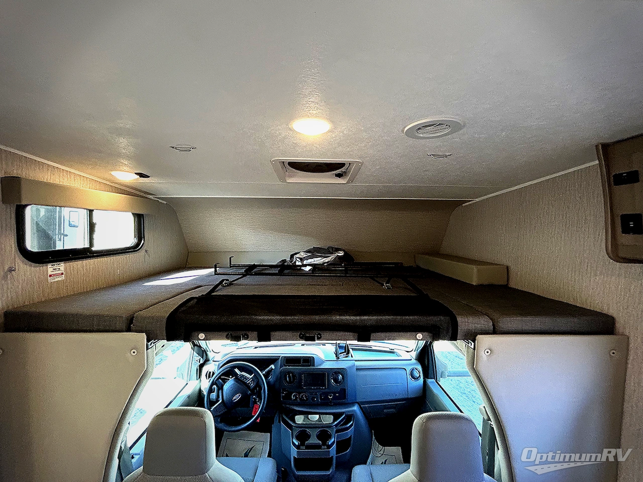 2023 Coachmen Freelander 31FS Photo 6