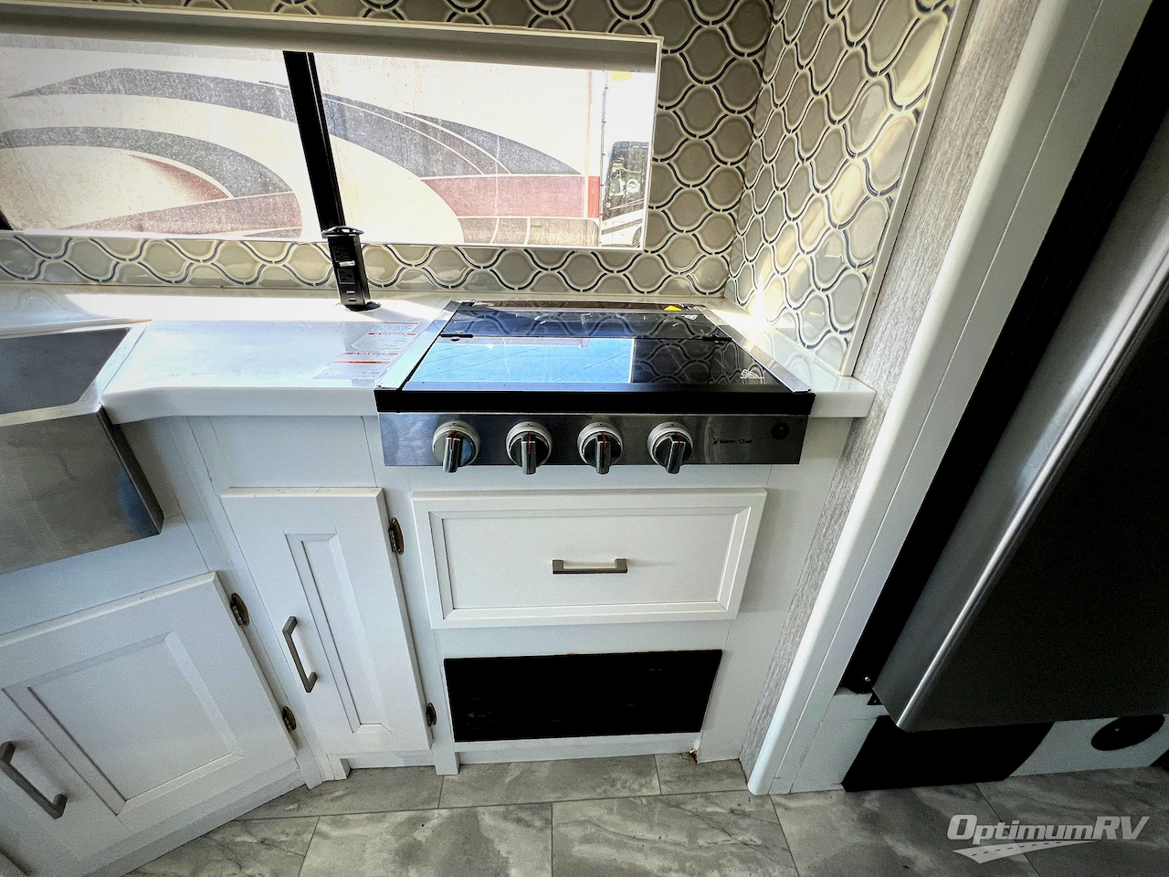 2021 Coachmen Encore 325SS Photo 13