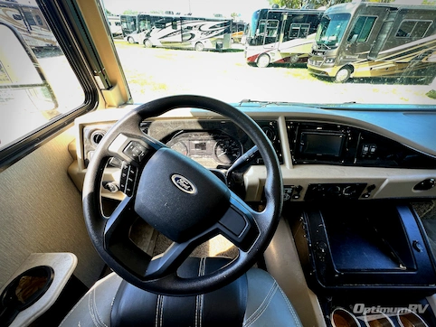 2021 Fleetwood Flair 28A RV Photo 2