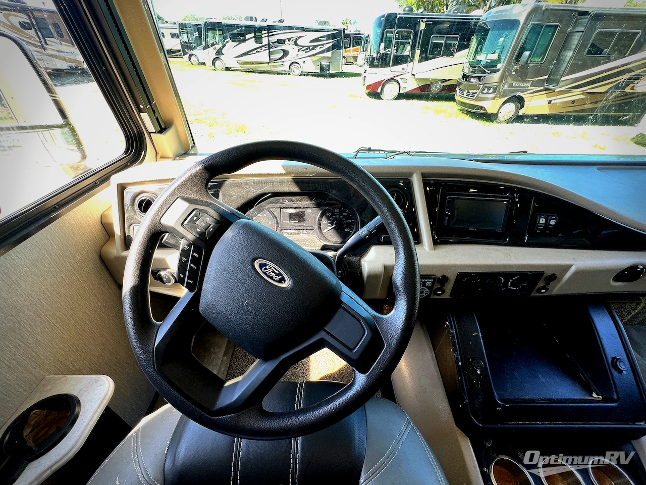2021 Fleetwood Flair 28A Photo 7