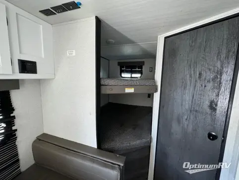 2022 Keystone Hideout 262BH RV Photo 3