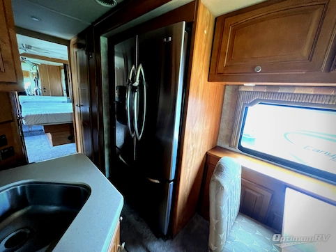 2011 Winnebago Journey 40U RV Photo 3