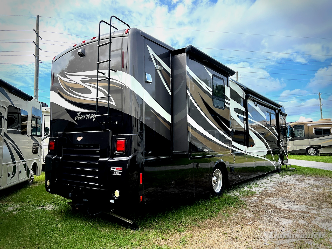 2011 Winnebago Journey 40U Photo 2
