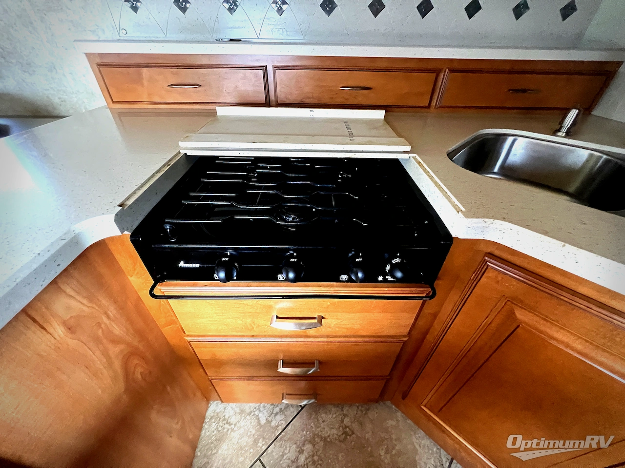 2011 Winnebago Journey 40U Photo 9