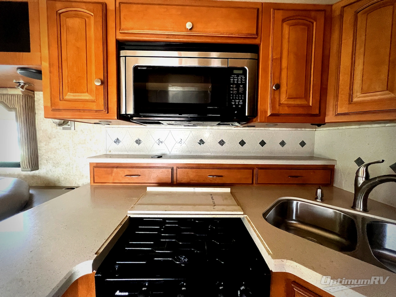 2011 Winnebago Journey 40U Photo 10