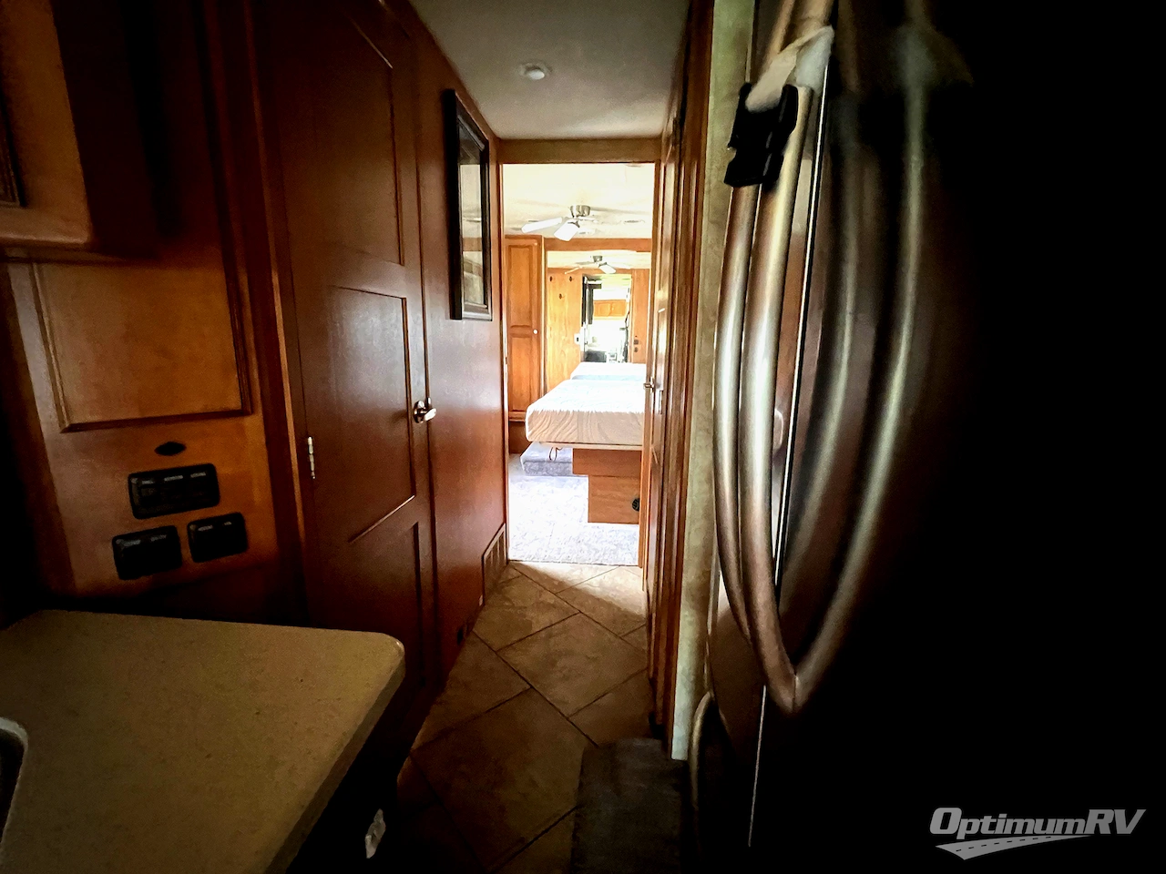 2011 Winnebago Journey 40U Photo 12