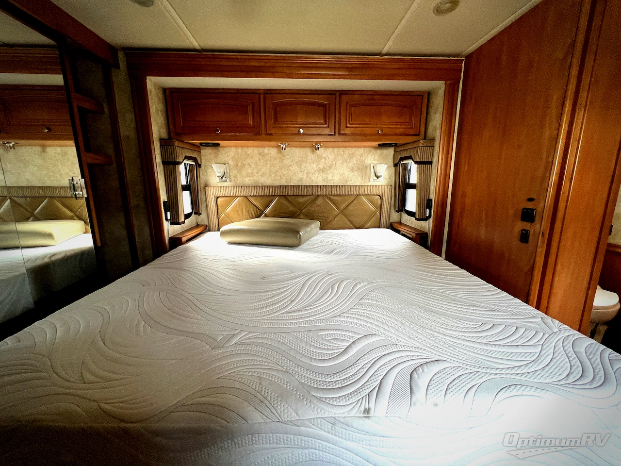 2011 Winnebago Journey 40U Photo 15