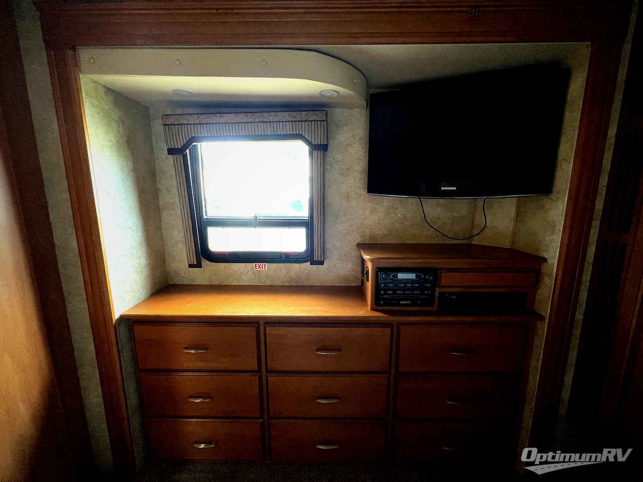 2011 Winnebago Journey 40U Photo 17