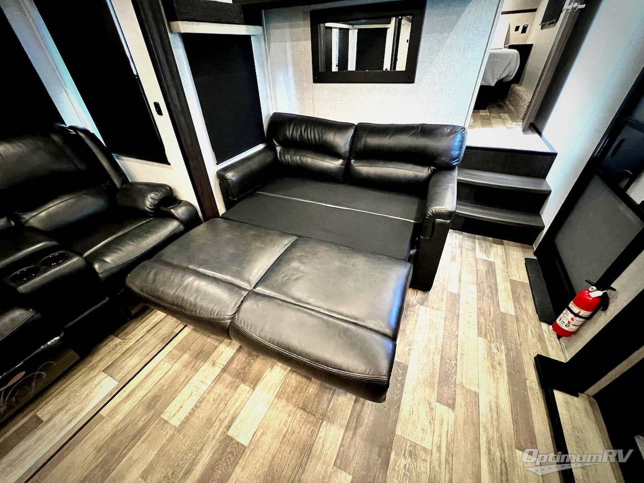 2023 Shasta Phoenix 367BH Photo 15