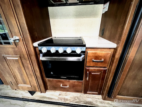 2019 Grand Design Reflection 315RLTS RV Photo 3