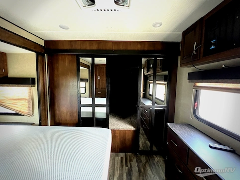 2019 Grand Design Reflection 315RLTS RV Photo 4