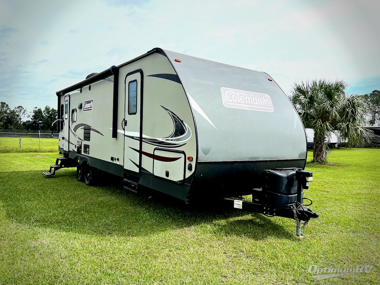 2019 Dutchmen Coleman Light 2605RL Photo 1