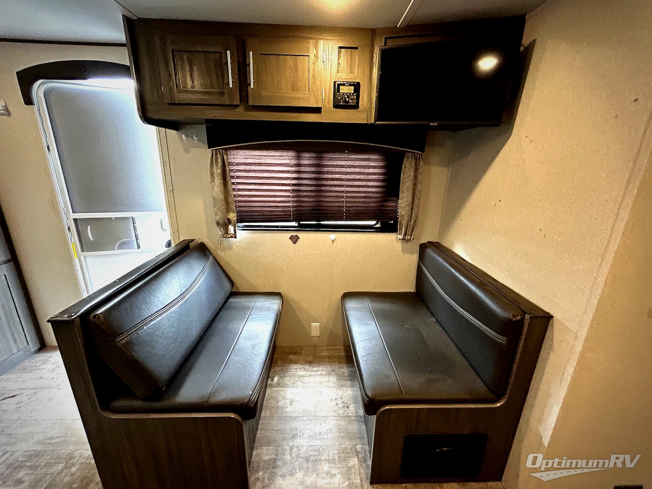 2020 Shasta Shasta 26FK Photo 9