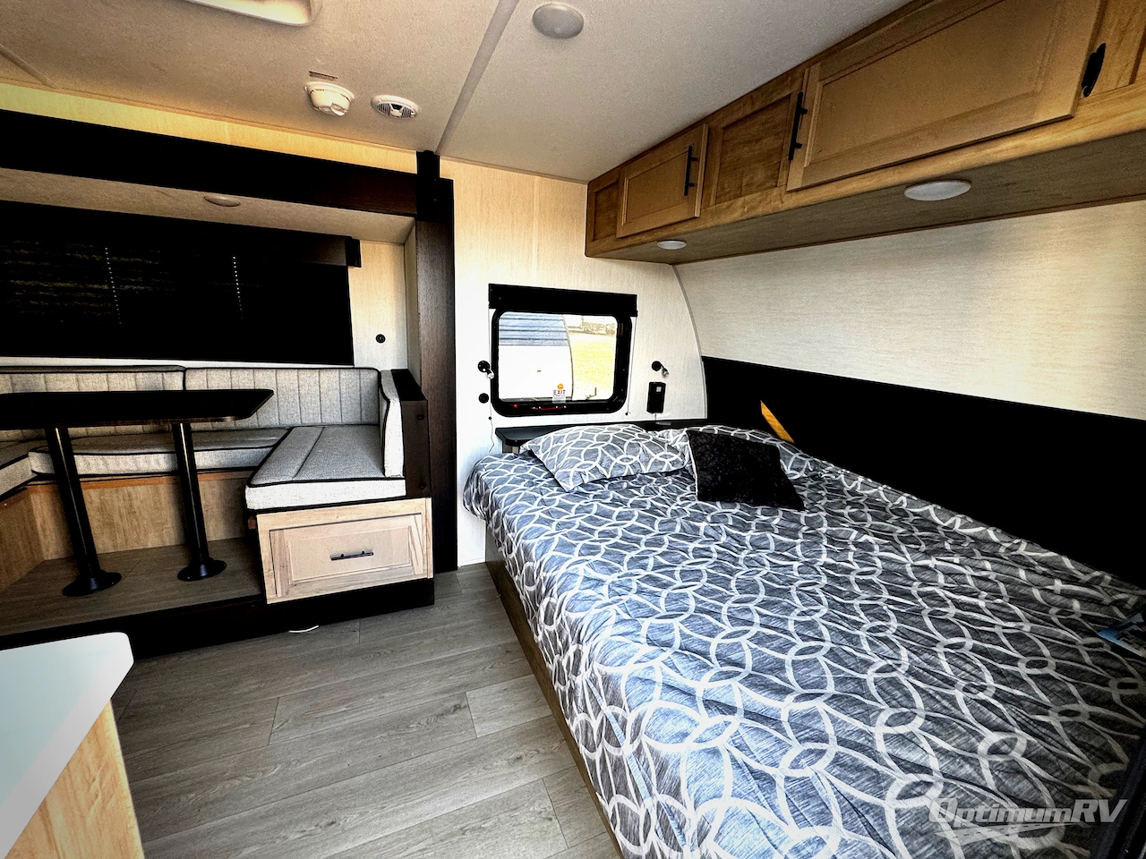 2026 Forest River Cherokee Wolf Pup Black Label 17JWBL Photo 3