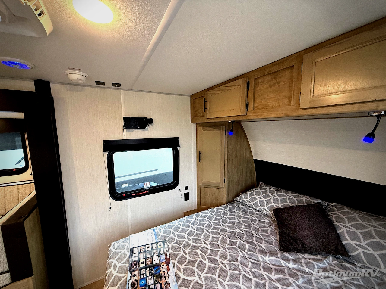 2026 Forest River Cherokee Wolf Pup Black Label 16KHWBL Photo 13