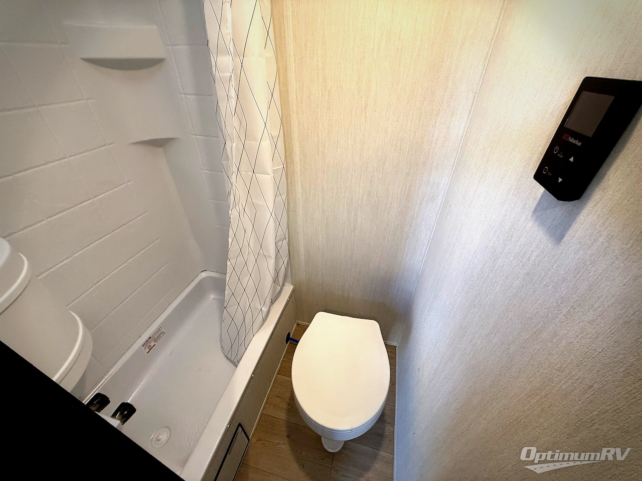 2026 Forest River Cherokee Wolf Pup 18RJBW Photo 15