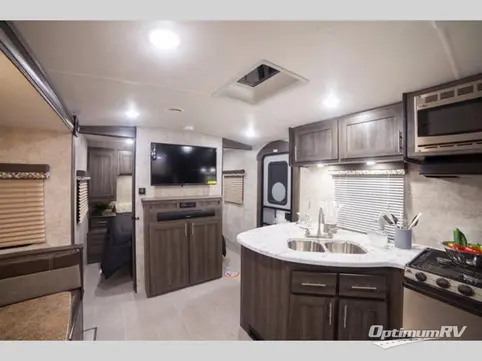 2017 Highland Ridge Open Range Ultra Lite UT2504BH RV Photo 3