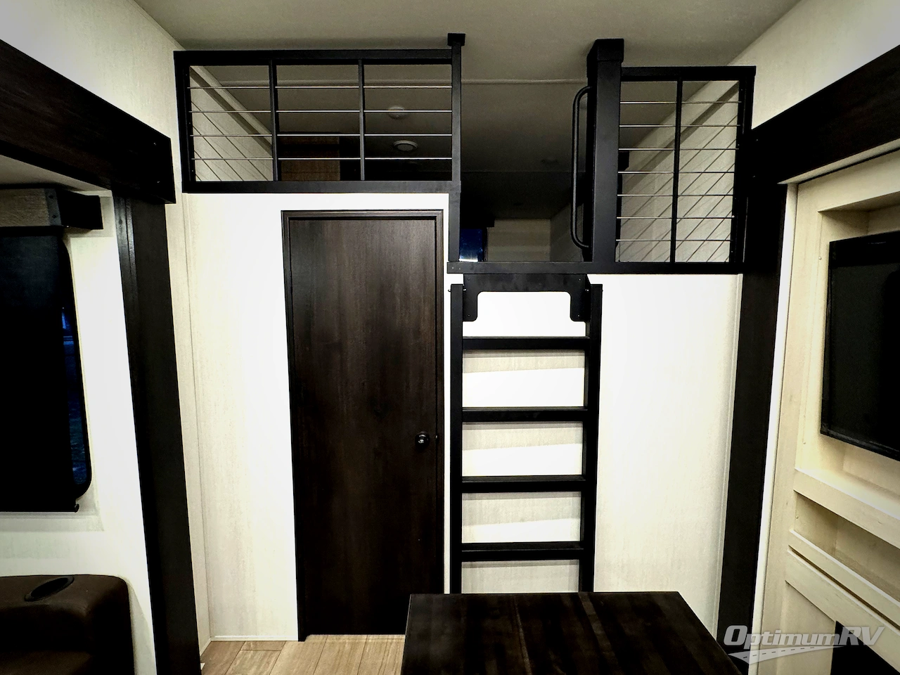 2026 Forest River Cherokee Arctic Wolf 38DST Photo 19