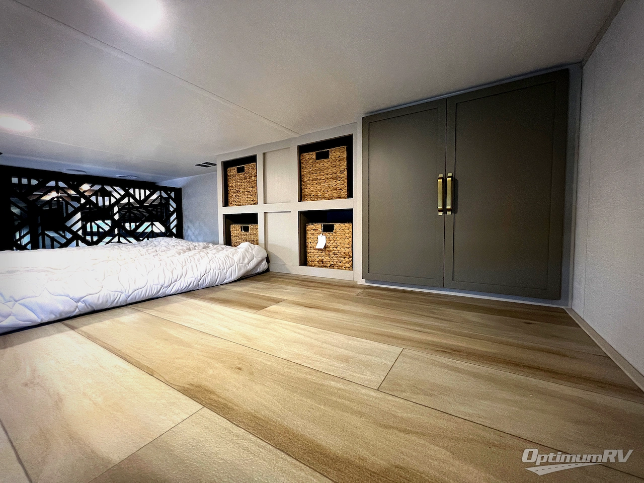 2025 Forest River Wildwood Heritage Glen ROOST43 Photo 10