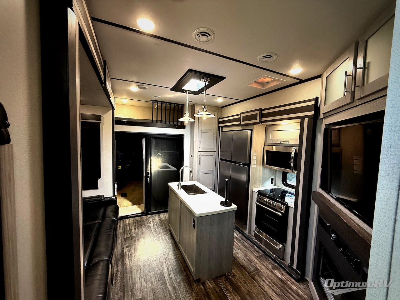 2023 Keystone Fuzion 357 Photo 4