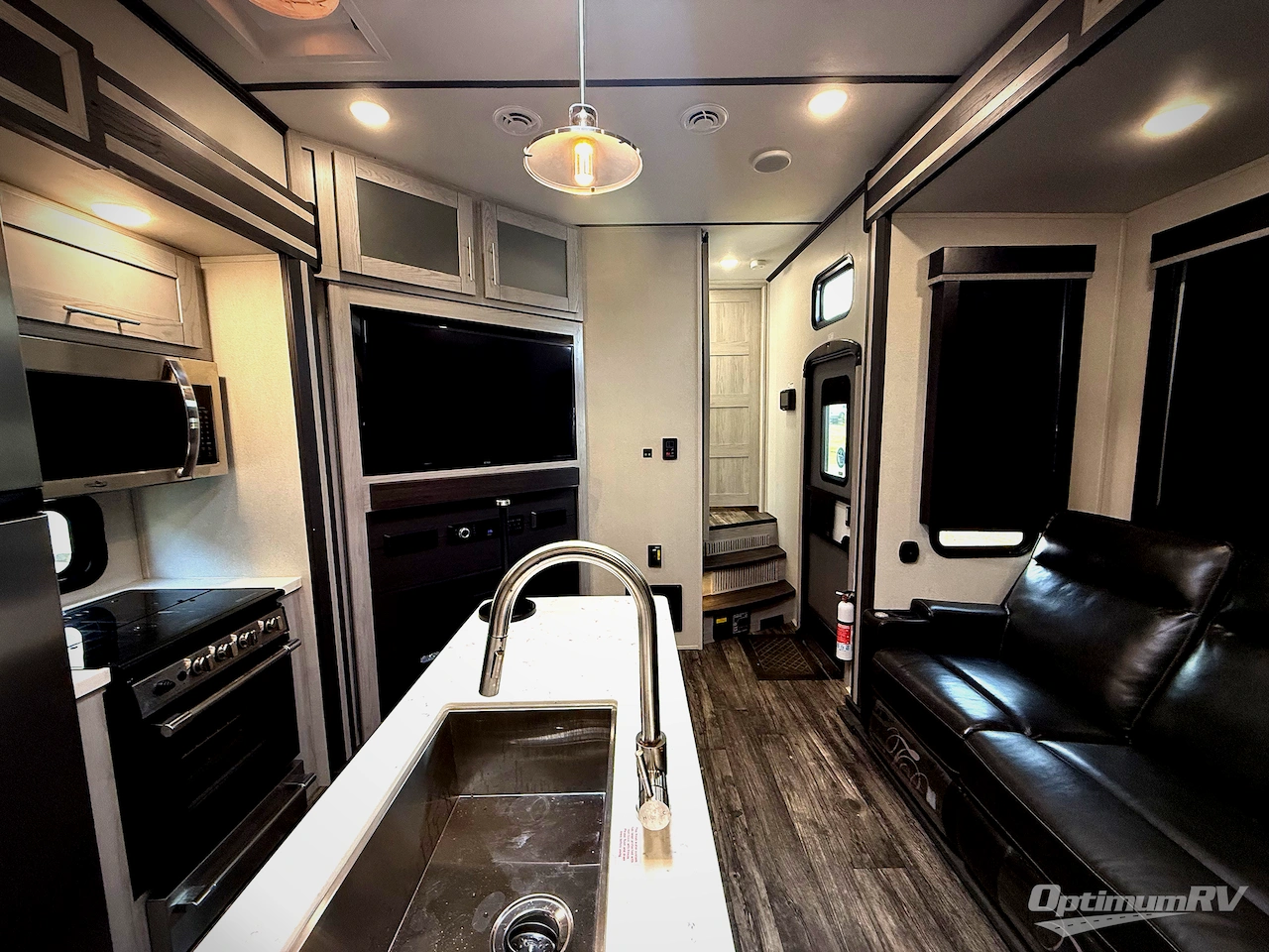 2023 Keystone Fuzion 357 Photo 5