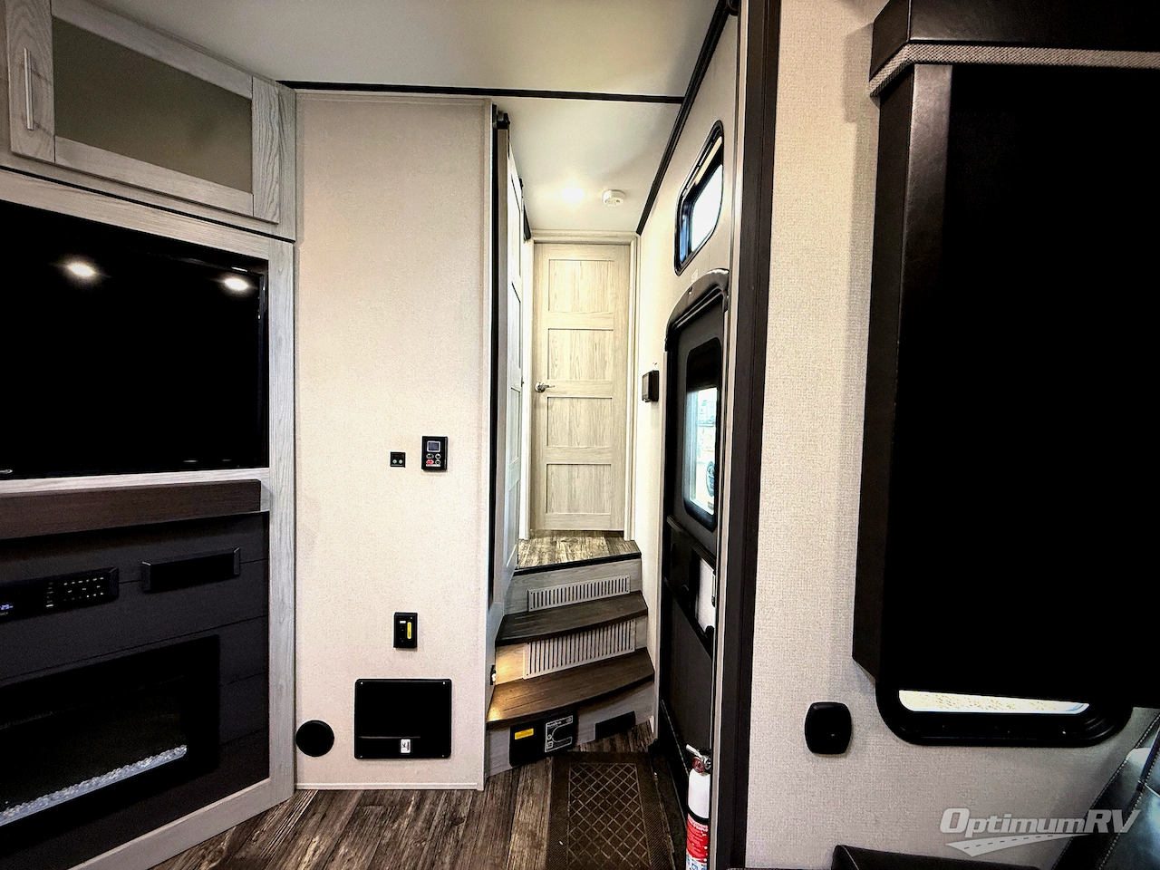 2023 Keystone Fuzion 357 Photo 6