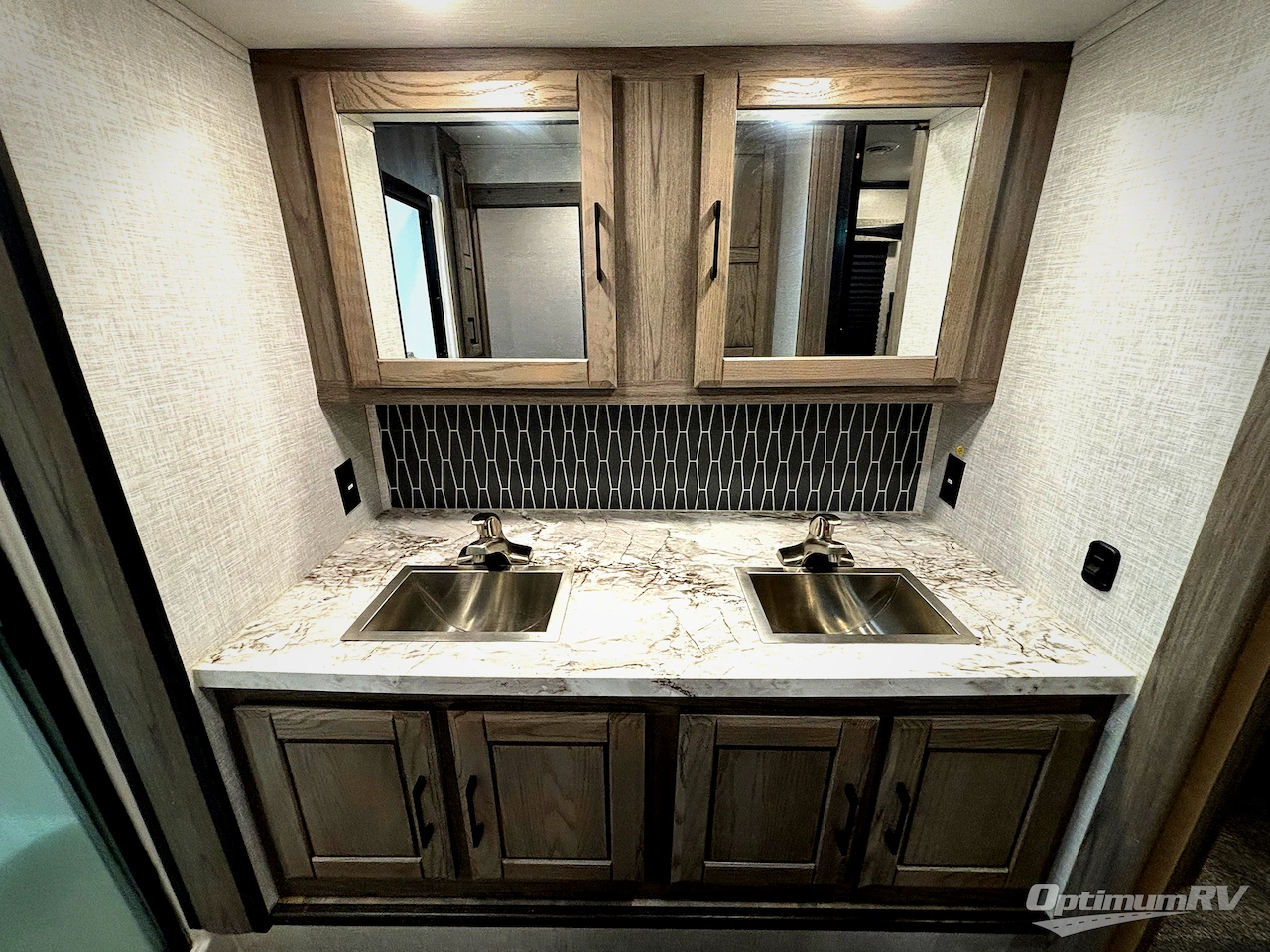 2022 CrossRoads Cameo CE4051BH Photo 14