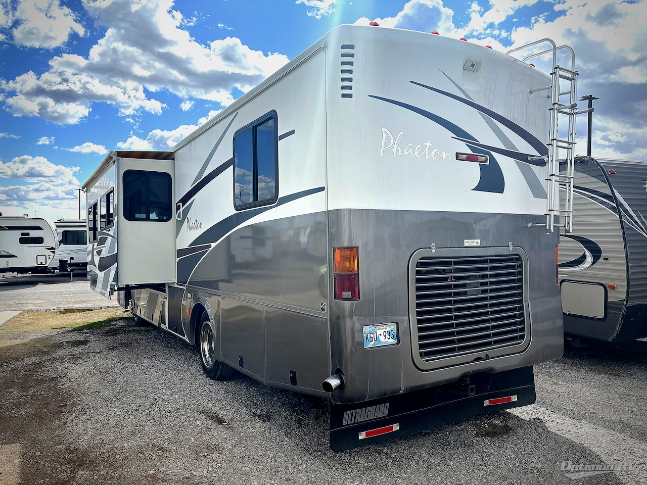 2003 Tiffin Phaeton 35RH Photo 3