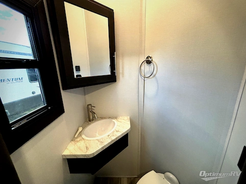2025 Keystone Fuzion 373 RV Photo 4