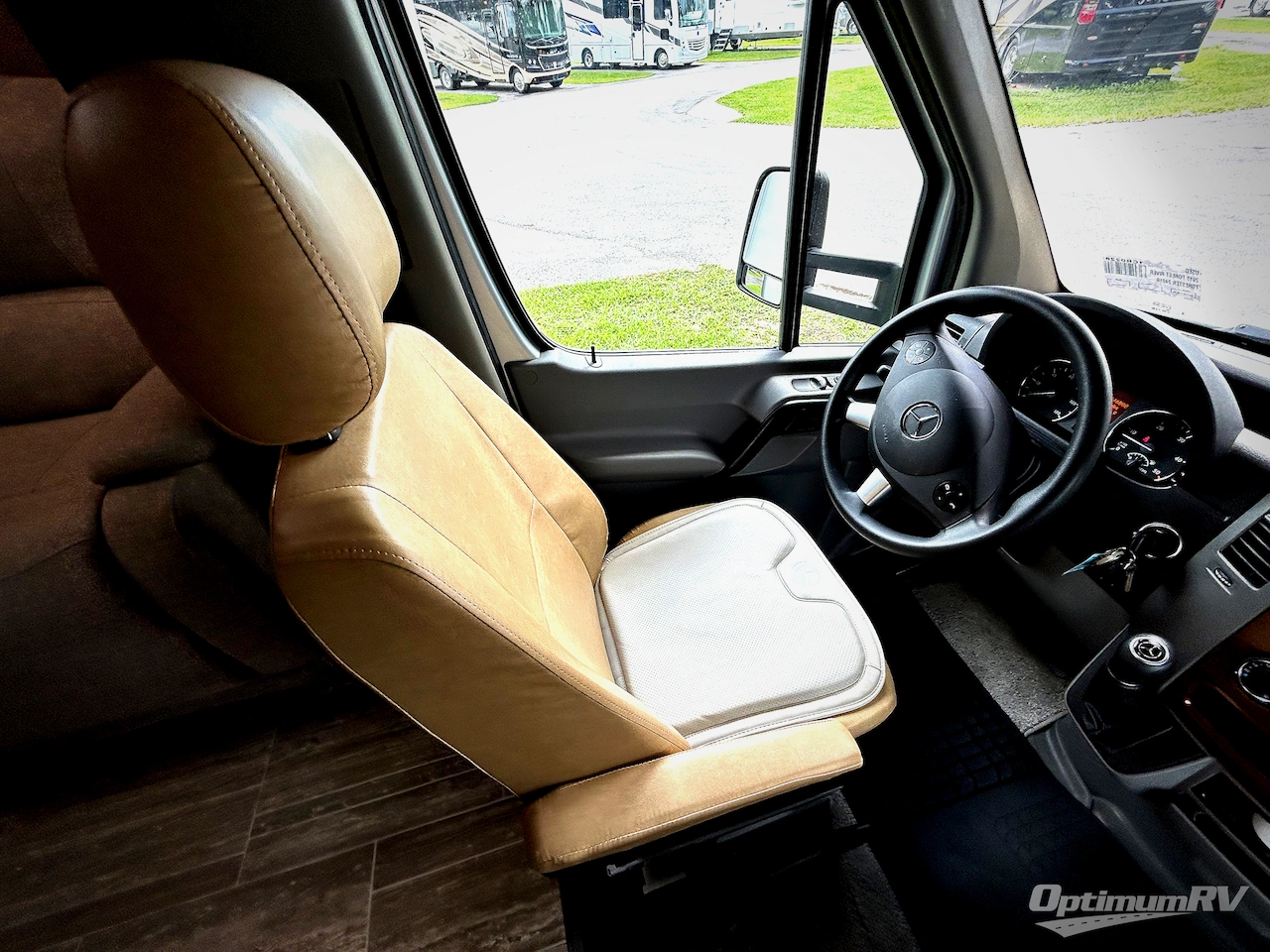 2018 Forest River Forester MBS 2401R Photo 7